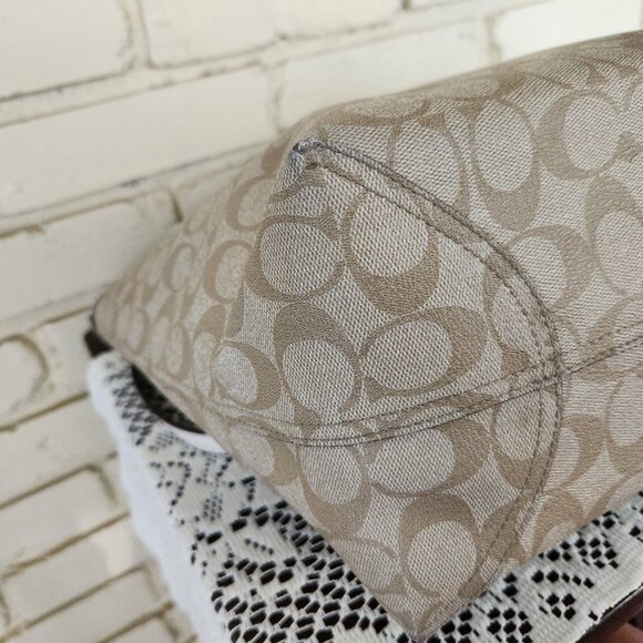 Coach Signature Khaki Shoulder Bag Purse - Picture 10 of 15